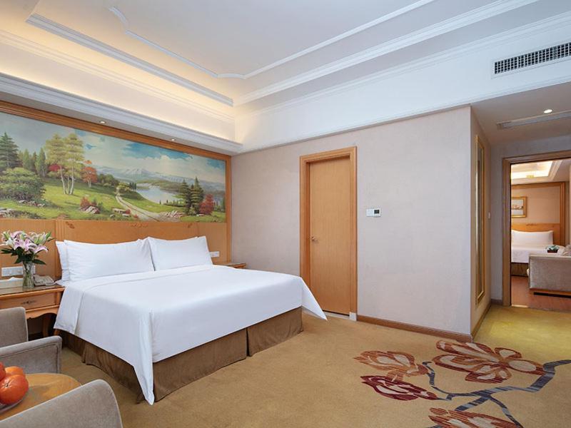 Vienna International Hotel Jiujiang Shili Street المظهر الخارجي الصورة