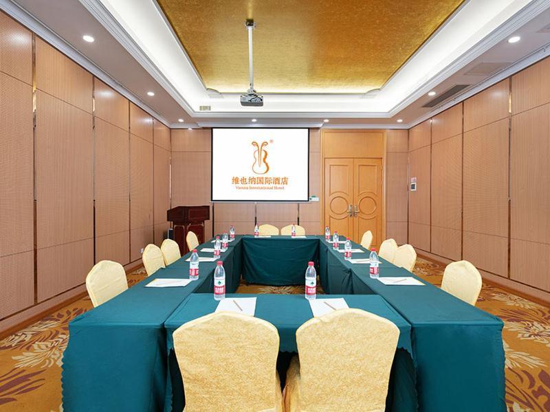 Vienna International Hotel Jiujiang Shili Street المظهر الخارجي الصورة