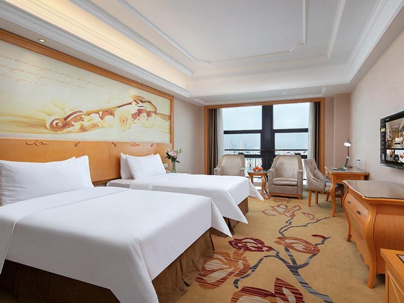 Vienna International Hotel Jiujiang Shili Street المظهر الخارجي الصورة