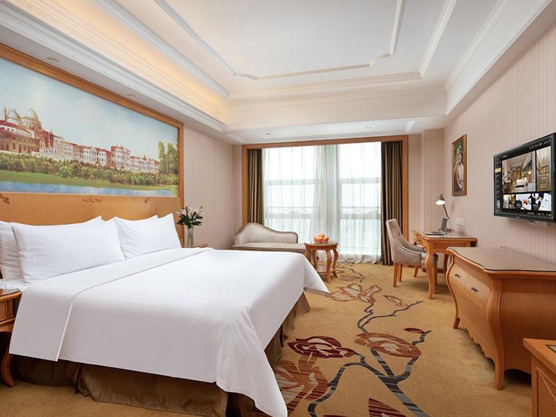 Vienna International Hotel Jiujiang Shili Street المظهر الخارجي الصورة