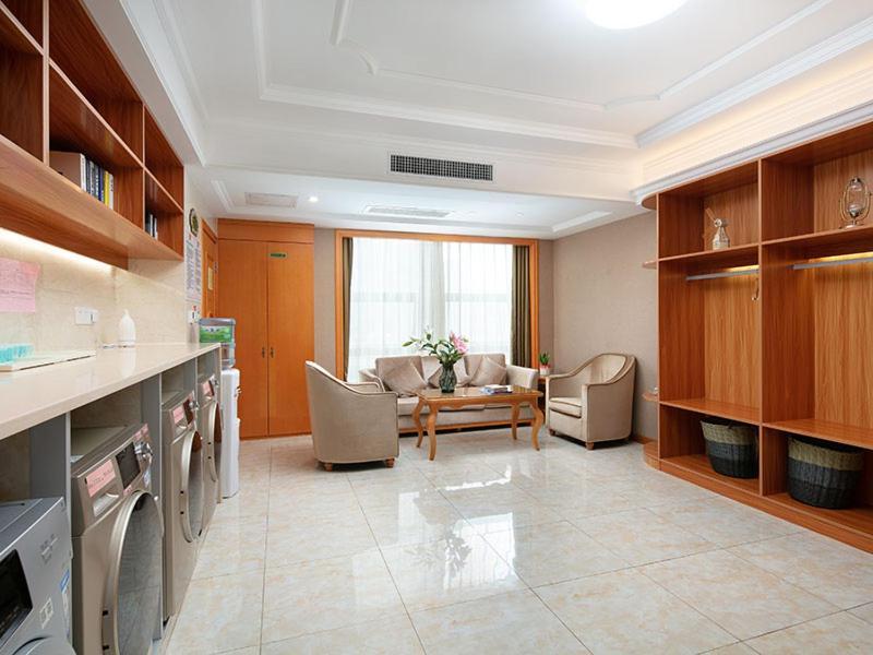 Vienna International Hotel Jiujiang Shili Street المظهر الخارجي الصورة