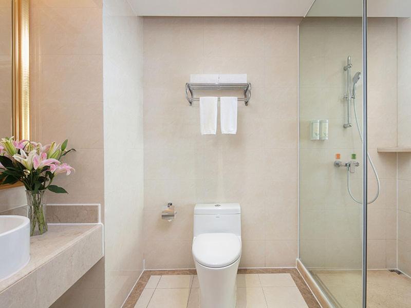Vienna International Hotel Jiujiang Shili Street المظهر الخارجي الصورة